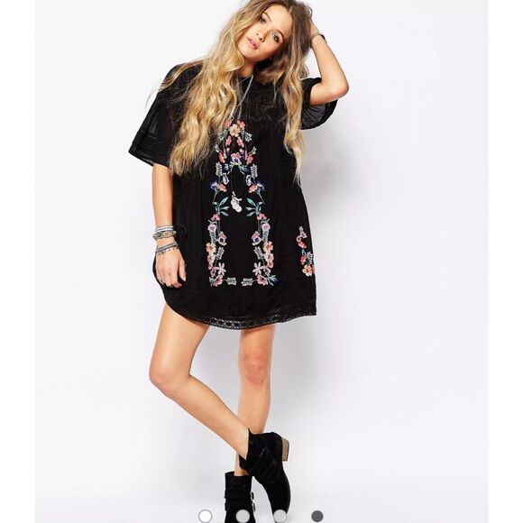 Free People Perfectly Victorian Black Embroidered Dress Short Sleeve Size S $168 - Picture 1 of 11
